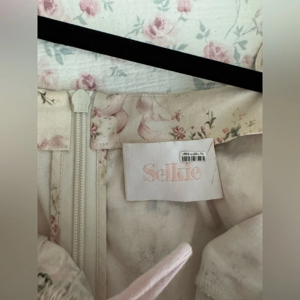 Selkie Cream Floral Midi Dress - Picture 10 of 11